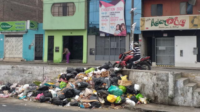 Usuarios denuncian acumulación de basura en varios distritos de Lima