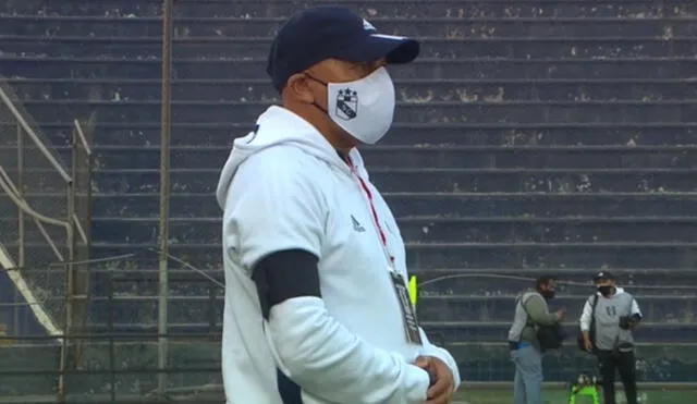 Roberto Mosquera lució una cinta negra a manera de apoyo a las marchas. Foto: captura de video/Gol Perú
