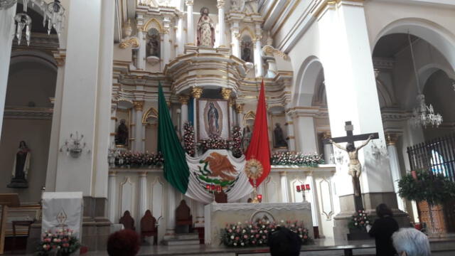 Diversos altares en México fueron decorados para rendir culto a la ‘Morenita del Tepeyac’. Foto: INBGuadalupe / Twitter.