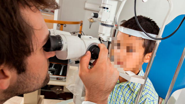 Médicos aseguran que bajo rendimiento escolar puede deberse a enfermedades oftalmológicas. Créditos: Difusión.