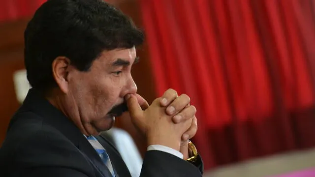 Fiscalía pide 3 años de prisión para alcalde de Arequipa