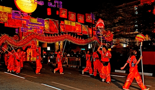 Luna de Cosecha en viernes 13:  festival en China