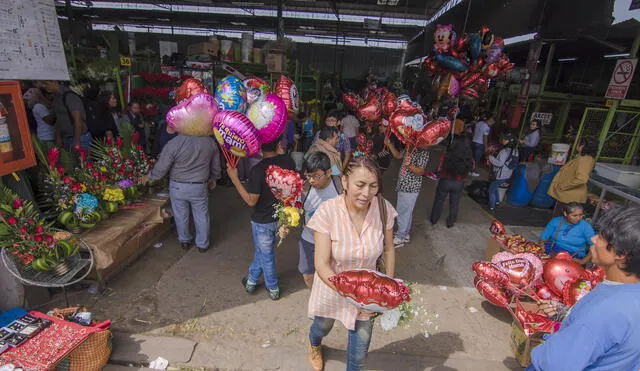 Día de la madre en el ''Mercado Las Flores'' [FOTO]