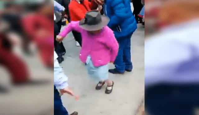 En Facebook, anciana demostró sus atrevidos movimientos de baile al ritmo de un conocido huayno.