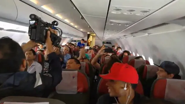 Alianza Lima: piloto de avión felicitó a los 'íntimos' por el título del Torneo Apertura [VIDEO]