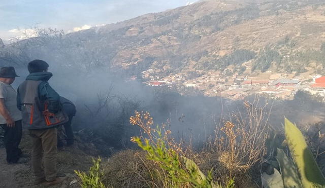 Los pobladores se encuentra realizando acciones de control del siniestro sin éxito alguno