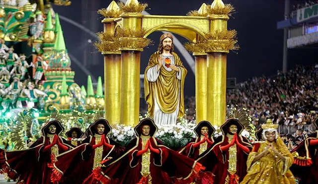 Brasil, uno de los países más católicos del mundo, también rindió homenaje a Jesucristo. Foto: EFE