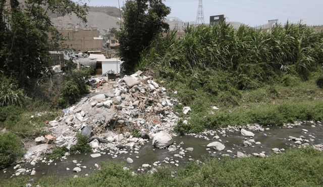 Comas: Alertan desborde del Río Chillón 