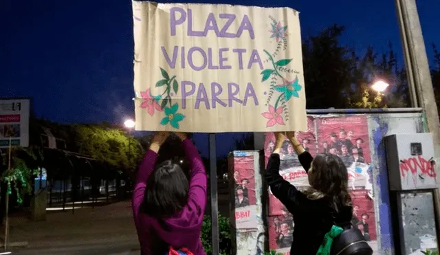 Feministas cambian de nombre a calles y plazas públicas previo al Día Internacional de la Mujer [FOTOS]