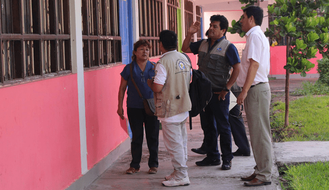 Plaga de zancudos invade colegio de Nuevo Chimbote