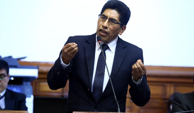 Juez aprueba levantarle inmunidad a Curro López 