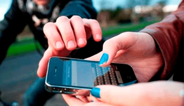 Arequipa: robó celular de su pareja para leer los mensajes pero la Policía lo detuvo [VIDEO]