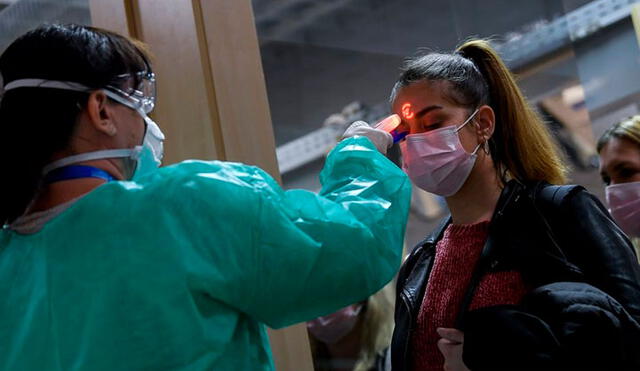Informan que una mujer de 33 años ha dado positivo en la prueba rápida de coronavirus. Foto referencial: AFP.