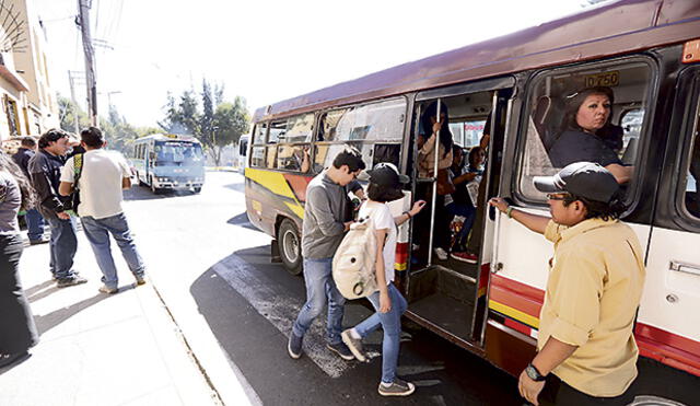 Municipio de Arequipa hará cumplir pasaje universitario