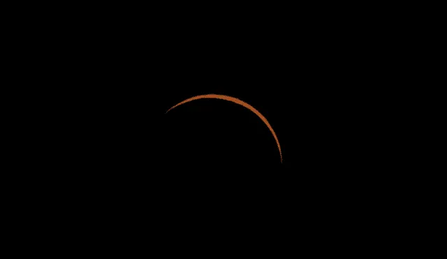 La duración promedio del eclipse solar fue de 2 minutos y 15 segundos, según reportes. Foto: AFP