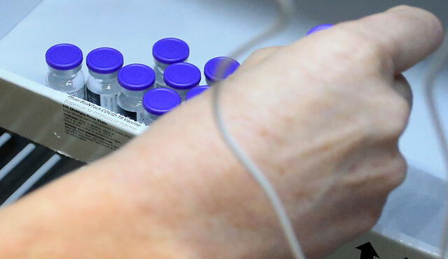 La vacuna de BioNTech. junto a la de Pfizer, ya se aplica en Reino Unido y Estados Unidos. Foto: AFP