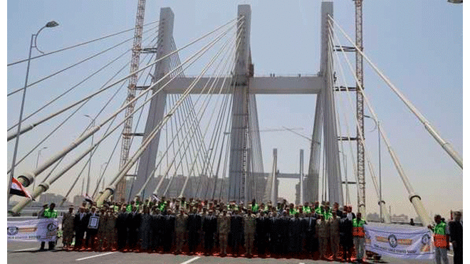 Egipto inaugura el puente más ancho del mundo y consigue Récord Guinness