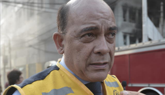 Casaretto explica que licitación para bomberos no fue anulada sino "cancelada" [VIDEO]