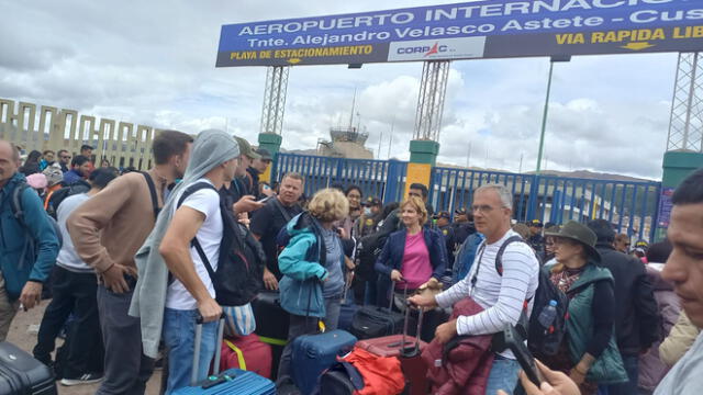 Cusco. turistas fueron afectados durante los últimos bloqueos. Foto Luis Álvarez URPI LR