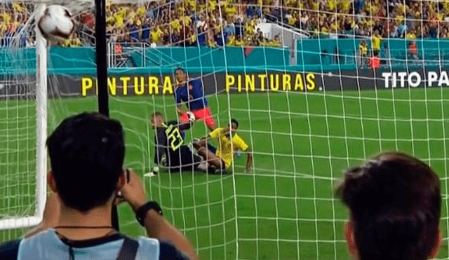 Luis Muriel anotó un doblete un nueve minutos y puso en ventaja a Colombia sobre Brasil. | Foto: Globo