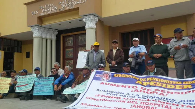 Chimbote: jubilados ayunan exigiendo aumento de pensiones