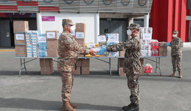 Selección peruana donó a las Fuerzas Armadas artículos de protección contra el COVID-19