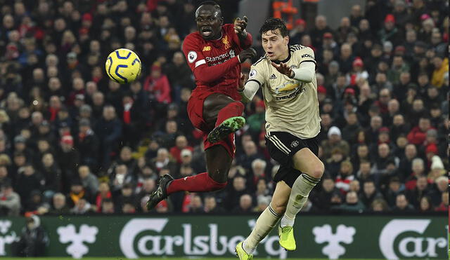 Liverpool venció 2-0 a Manchester United y prolongó su racha de partidos invicto. Foto: AFP.