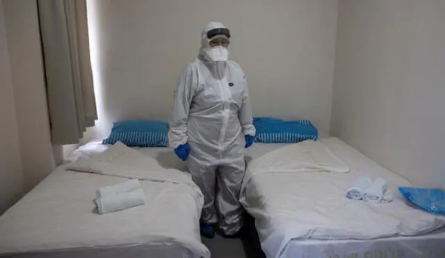 Algunas de las camas dispuestas por las autoridades en Israel para las personas contagiadas con coronavirus. Foto: EFE