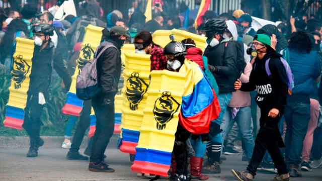 Enfrentamientos entre manifestantes y la Policía de Colombia. Foto: difusión