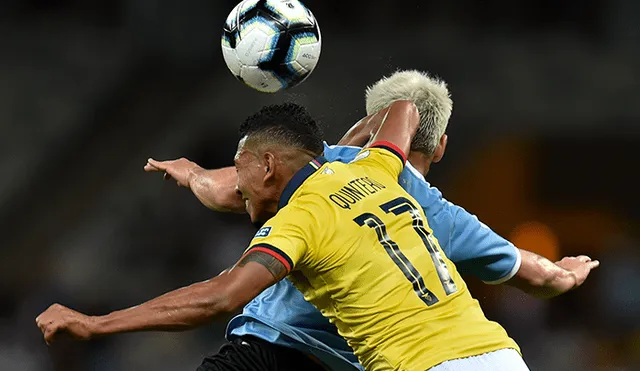 Uruguay vs Ecuador: terrible codazo de José Quinteros contra Lodeiro que terminó en expulsión