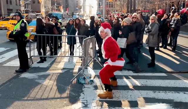 Facebook viral: joven asiático se viste de Papá Noel y baila 'perreo' en plena calle [VIDEO] 