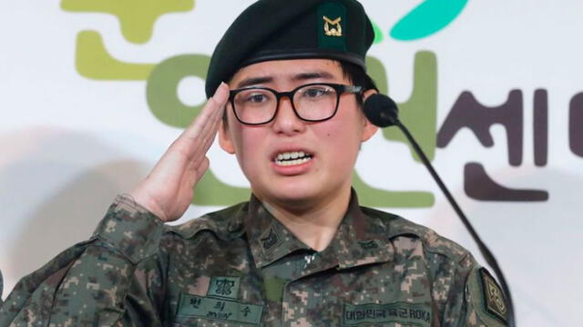 Soldado coreano transgénero es el primero en ser reconocido legalmente como mujer