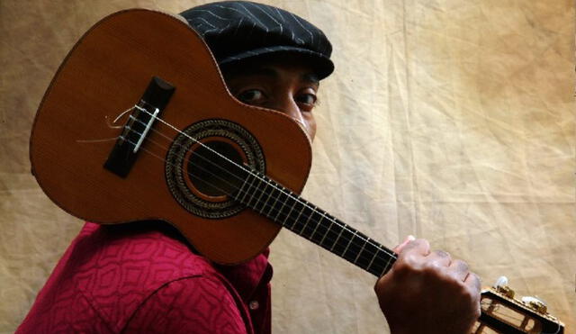 Chichí Peralta destaca por sus labores como escritor, músico, compositor, arreglista y productor. (Foto: Instagram Chichí Peralta)