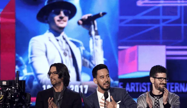 Los integrantes de Linkin Park rindieron homenaje a Chester Bennington en noviembre de 2017 durante los AMA. (Foto: Matt Sayles)