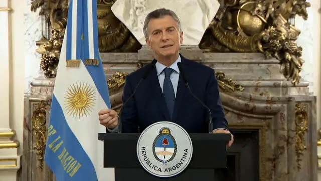 Argentina: Macri rechaza responsabilidad en crisis y aumenta impuestos
