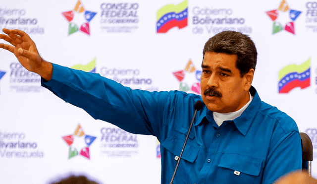 Nicolás Maduro acusó a oposición por escasez de papel para medios impresos