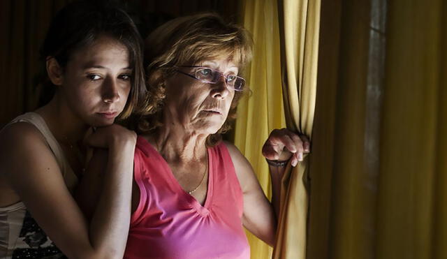 María y su hija fueron hostigadas tanto por vecinos como por familiares del violador, quienes le decían cosas como “ahí viene la madre de la violada”. Foto: EFE