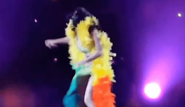 Increíble video de Katy Perry sorprende a fans de redes sociales 