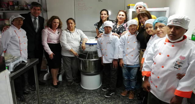Arequipa: conoce la panadería que emprendieron jóvenes con habilidades especiales [FOTOS]