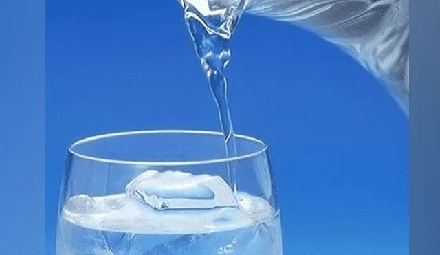 ¿Tomar agua helada después de hacer deporte puede tener consecuencias fatales?