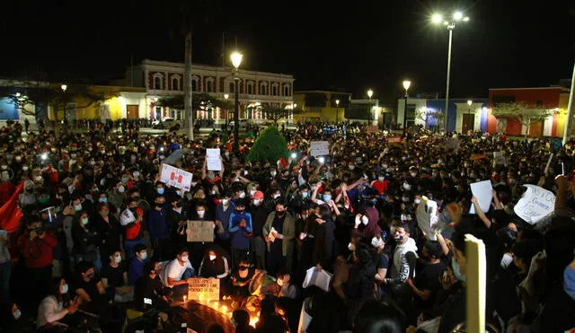 Asistencia fue masiva para rendir homenaje a jóvenes asesinados en protestas