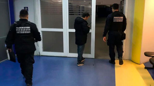 La Policía llegó al estadio de Boca Junior. Foto: Infobae