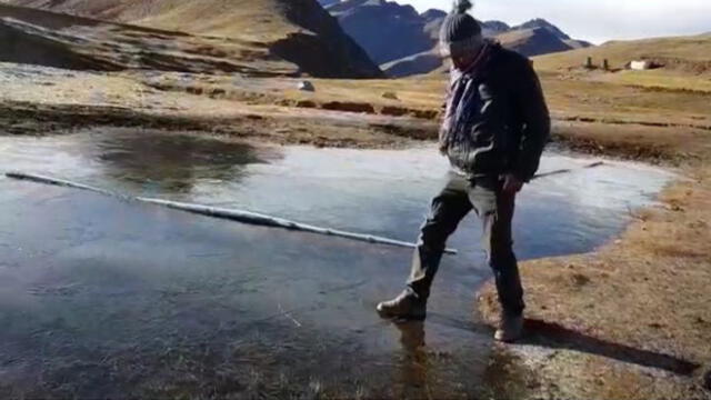 Frío congeló riachuelos en Cusco [VIDEO]