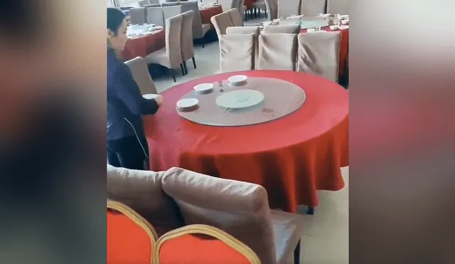 Facebook viral: chica usa curioso truco para preparar la mesa “perfecta” en restaurante asiático [VIDEO] 