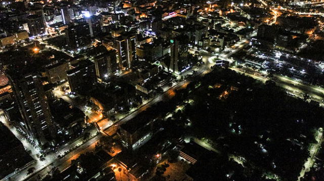 Una vista aérea muestra calles vacías en el centro de Nairobi. Foto: AFP