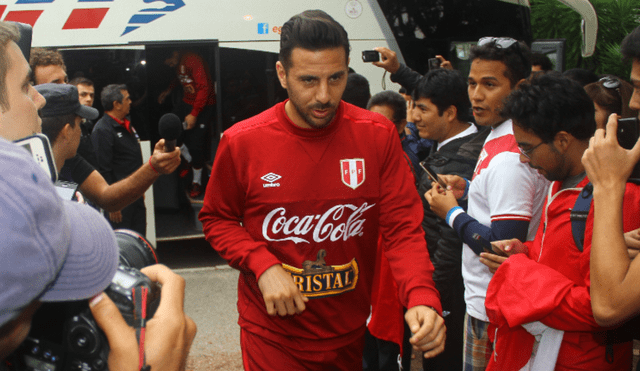 Claudio Pizarro analizó porqué recibió tantas críticas de los hinchas de la selección peruana. Foto: Líbero