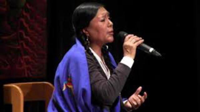 Margot Palomino canta poemas de Melgar, Corcuera, Vallejo en el ICPNA