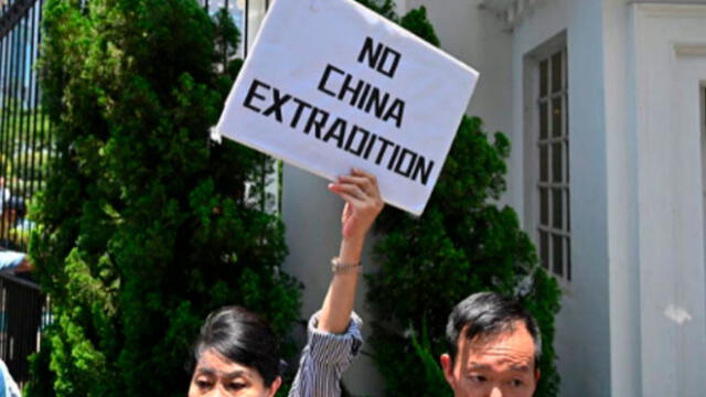 Hong Kong suspende el proyecto de ley sobre la extradición a China