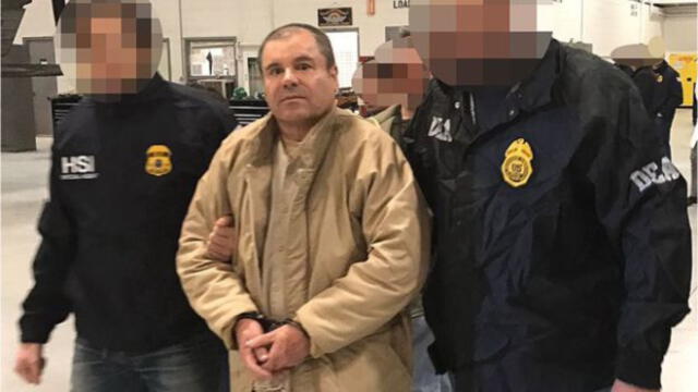 'El Chapo' Guzmán al ser extraditado hacia Estados Unidos. Foto: AFP