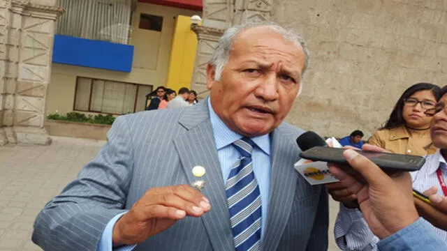 Inician juicio contra funcionarios del gobernador de Moquegua  